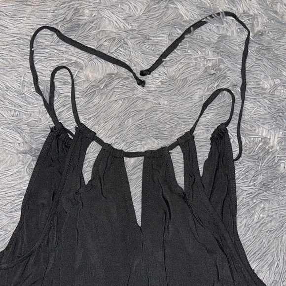 Aeropostale Key Hole Halter Black Romper. - Picture 5 of 8
